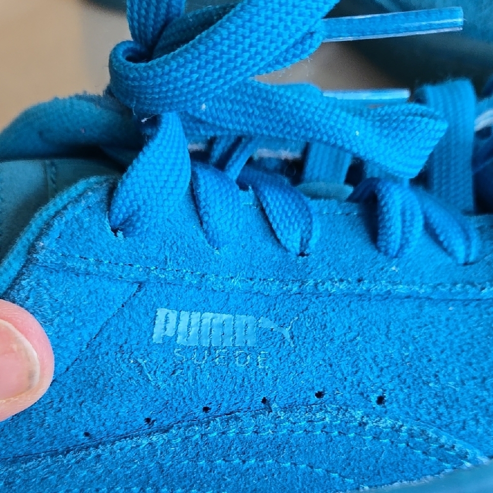 Puma Brand, Blue Kids Sneakers Youth Size 7. - Picture 2 of 12